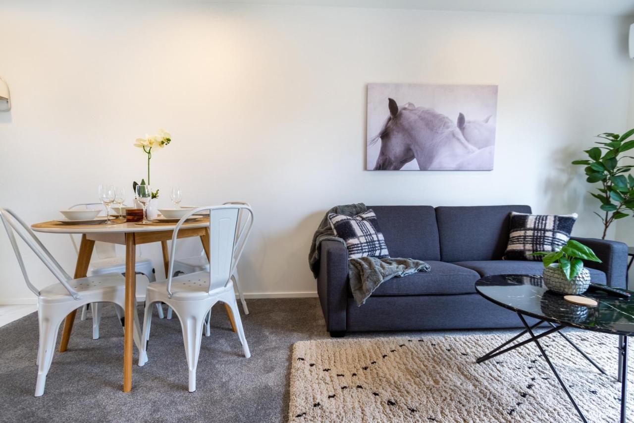 Upper Riccarton Dream - 2 Bed 2 Bath W/Carpark Apartment Крайстчърч Екстериор снимка