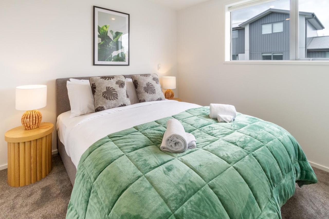 Upper Riccarton Dream - 2 Bed 2 Bath W/Carpark Apartment Крайстчърч Екстериор снимка